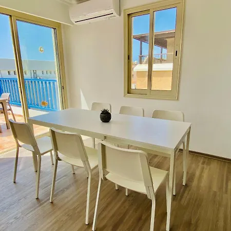 Basillica 3 Bedrooms Lejlighed *