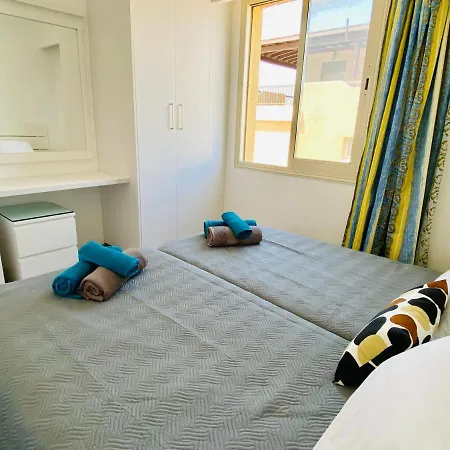 Basillica 3 Bedrooms Lejlighed