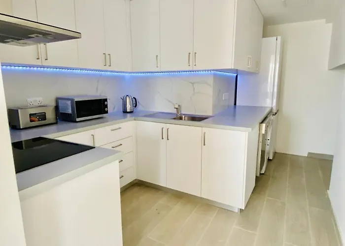 アパート Basillica 3 Bedrooms パ フォス